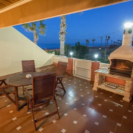 Fidalsa Spectacular Beachfront Holiday home